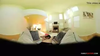 ام جامدة تبتلع زب ابنها الضخم