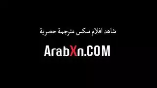 الام تعاقب ابنائها
