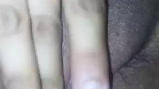 عراك قطط مثلية يتحول إلى مقص خشن وجماعي كريمي