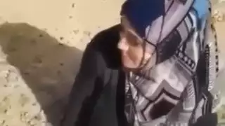 التبول على زوجة محجبة خائنة