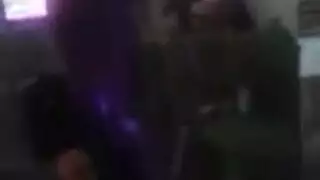 العشيق السري ينيك الزوجة المصرية بعد رقصة مثيرة ومتحرشة