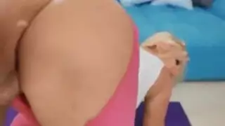 احمد ينيك عشيقتو