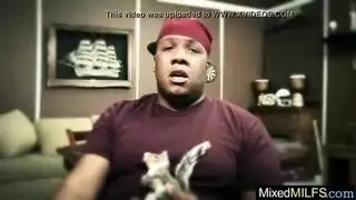 سيدة مع ديك كبيرة العادة السرية ونائب الرئيس في جميع أنحاء نفسها