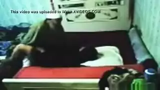 ينيك مرات ابنه و هي نائمة